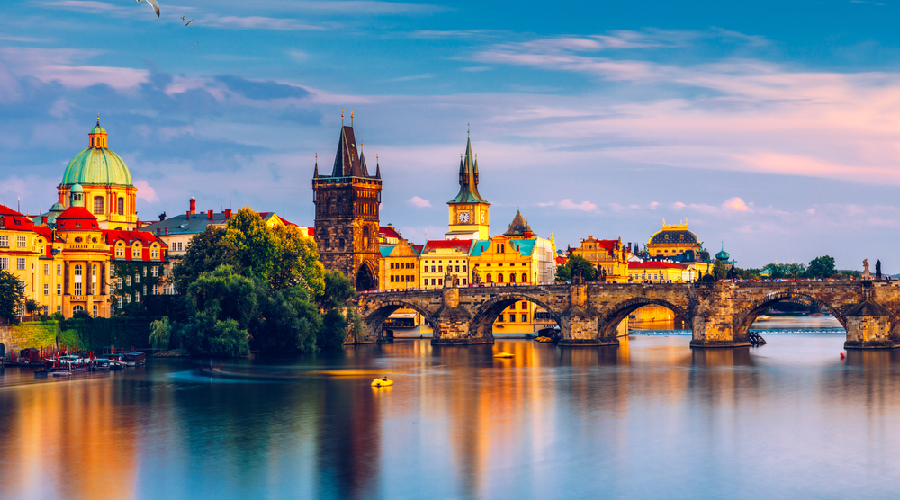 Çekya'nın Turistik Şehirleri ve Lezzetleri: Prag, Karlovy Vary ve Daha Fazlası
